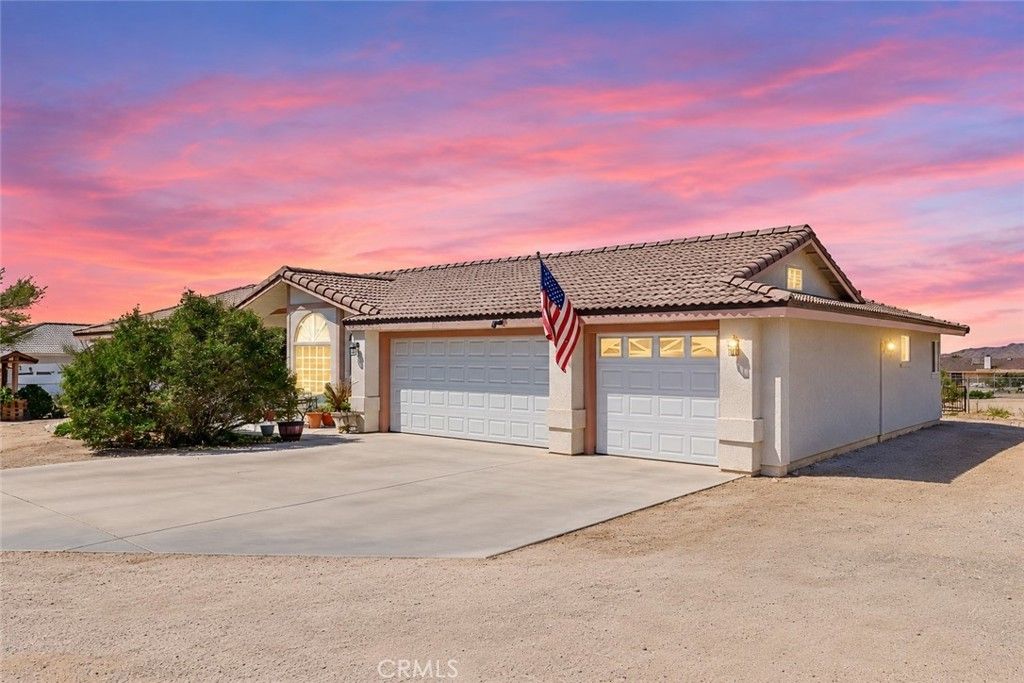17240 Candlewood, Apple Valley