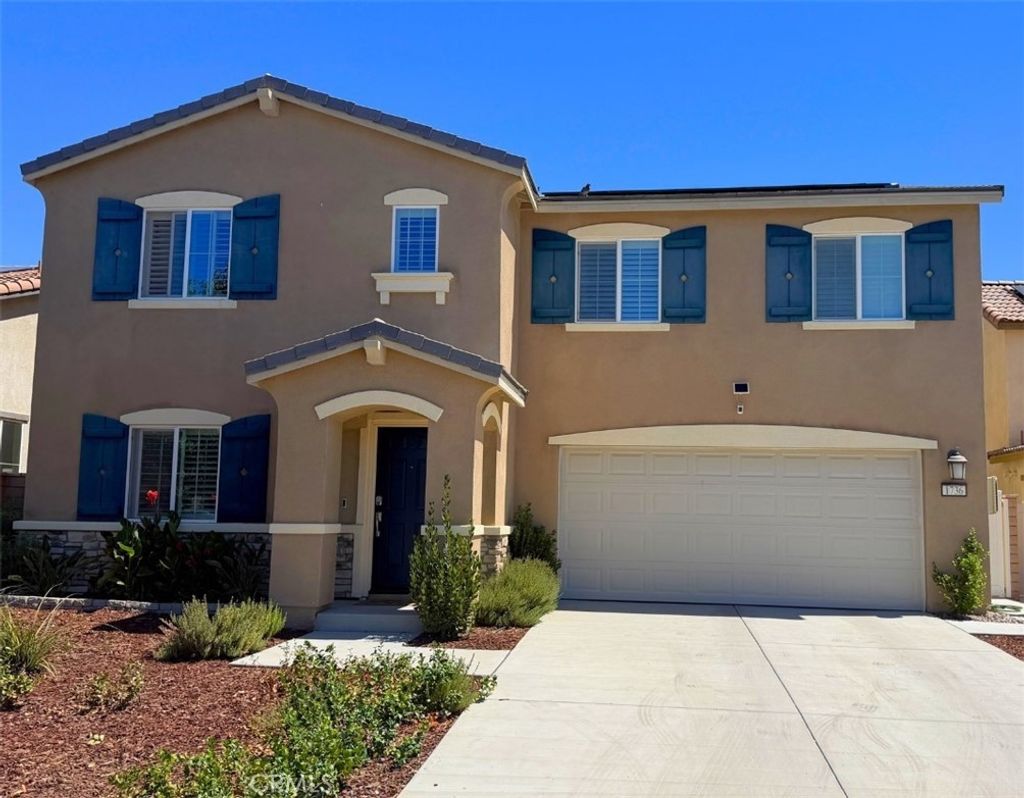 1736 Chute, Hemet