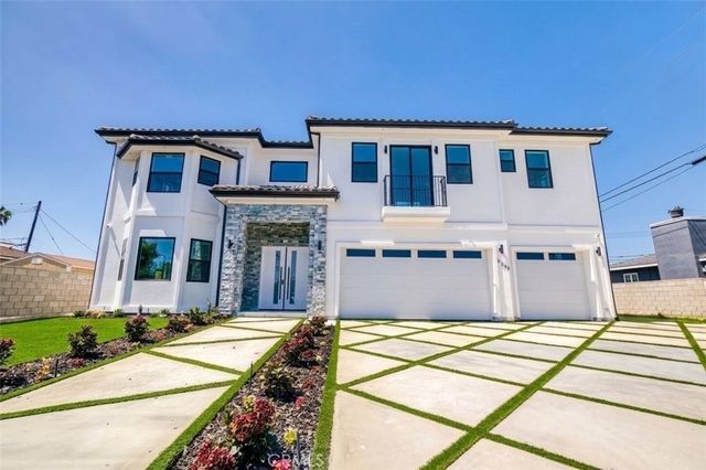 11841 Magnolia Street, Garden Grove