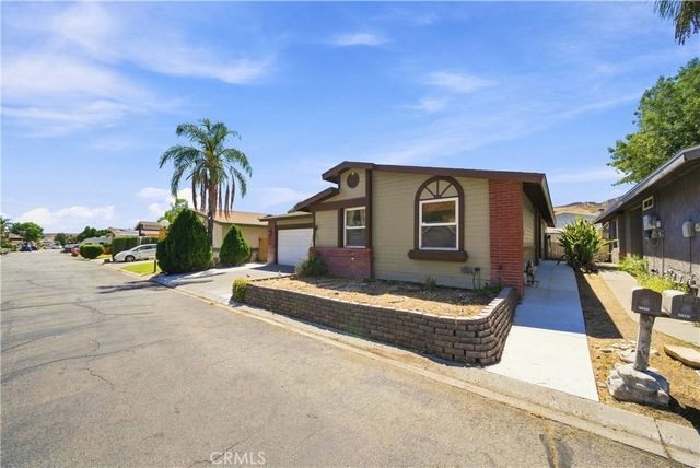 31977 Quartz Lane, Castaic