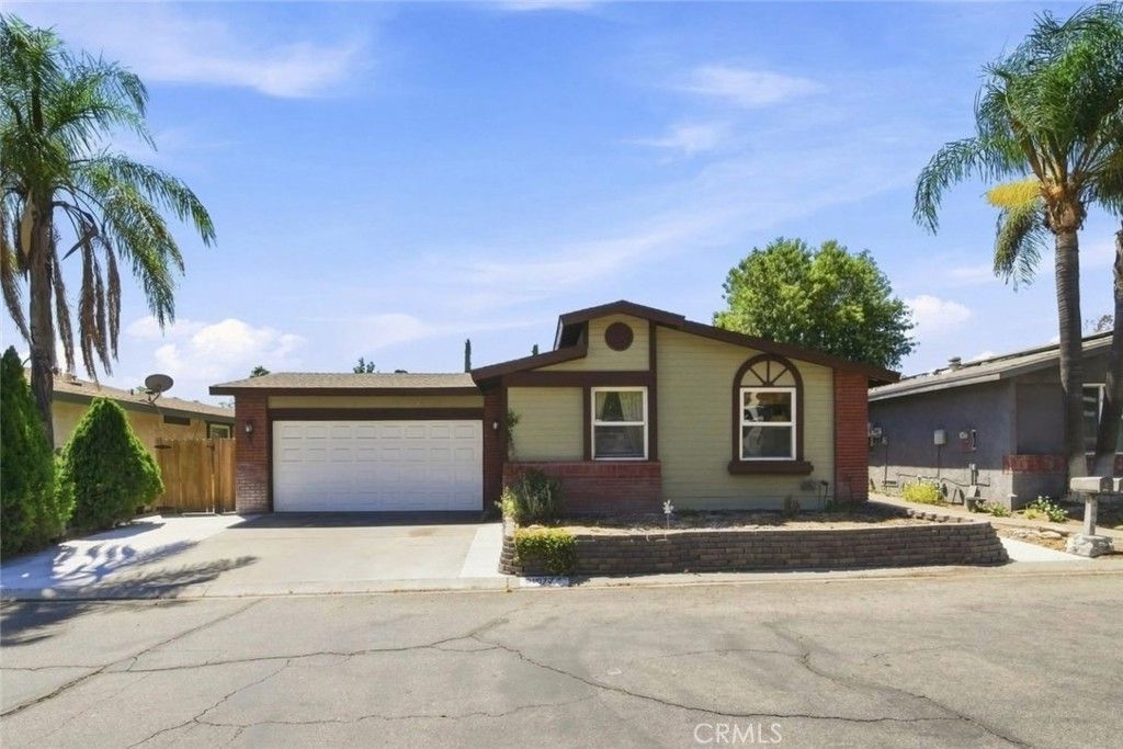 31977 Quartz Lane, Castaic