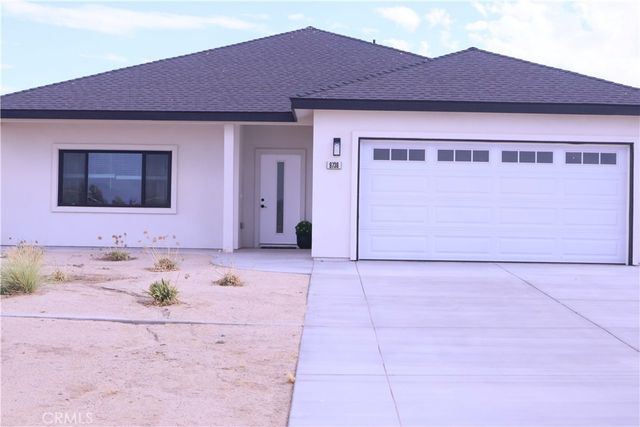 9736 Nipa Ave, California City