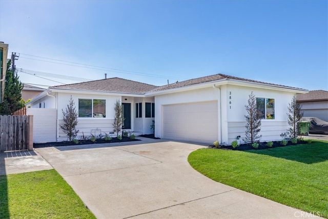3861 S Norton Avenue, Los Angeles