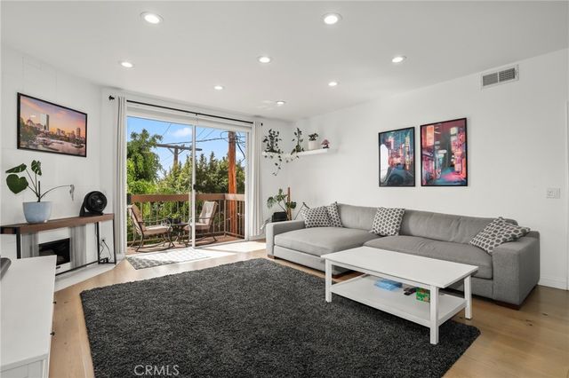 2263 Fox Hills Drive # 203, Los Angeles