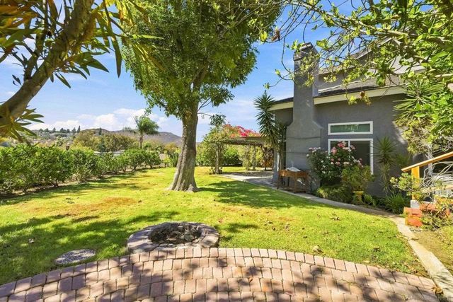17712 Tristania, San Diego