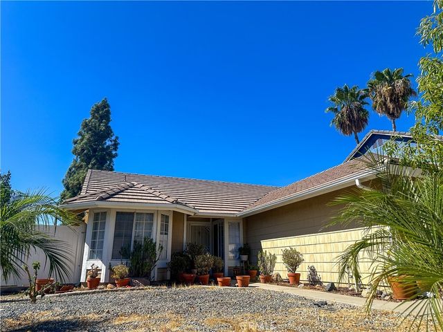 41181 Mountain Pride Drive, Murrieta