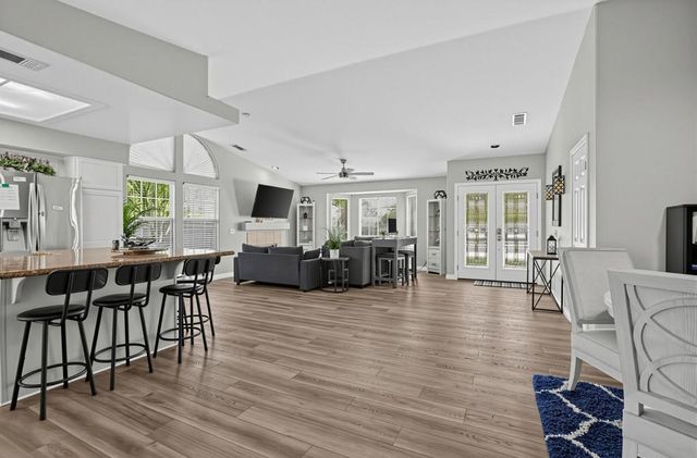 44795 Cabrillo Avenue, Palm Desert