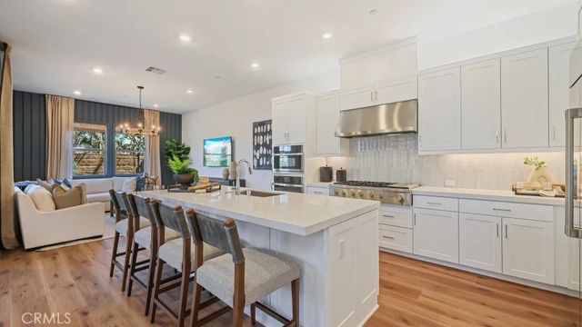 1525 Snowberry Place, Montebello