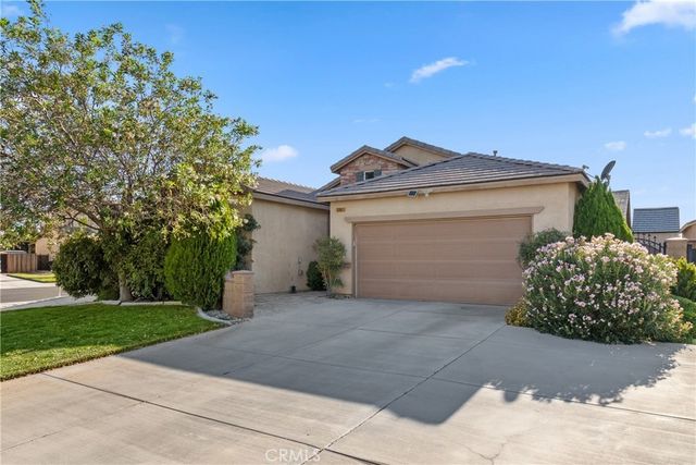 2263 Buss Court, Rosamond