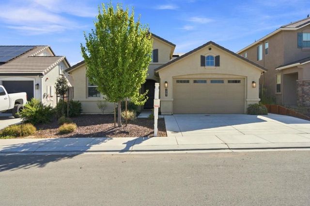 1261 Azalea Drive, Hollister