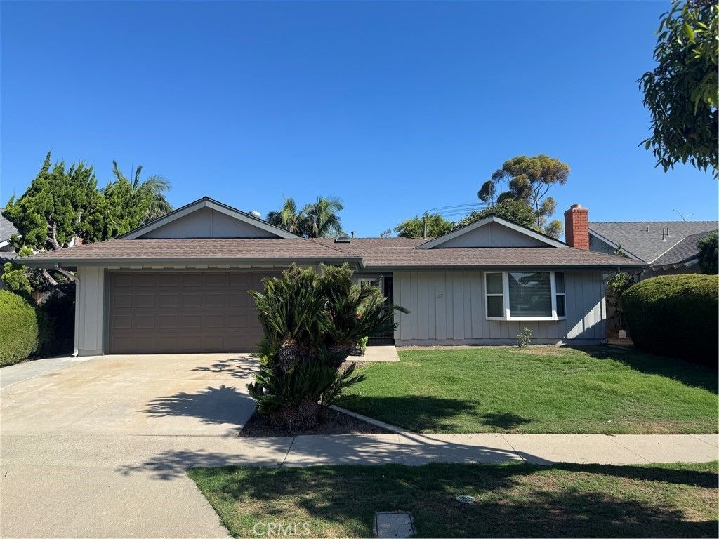 970 Cheyenne, Costa Mesa