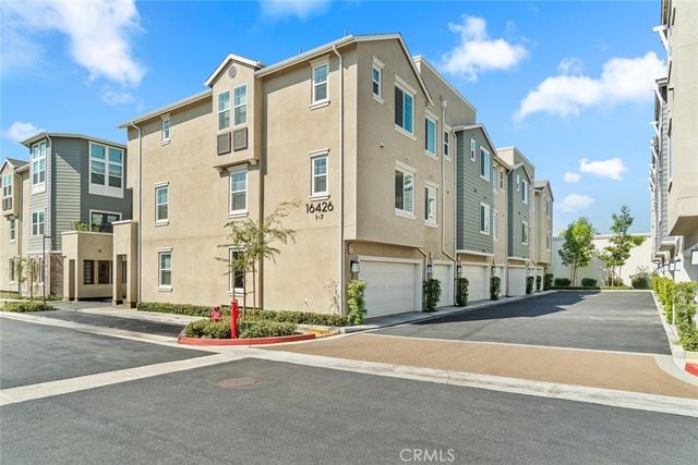 16426 Whittier # 3, Whittier