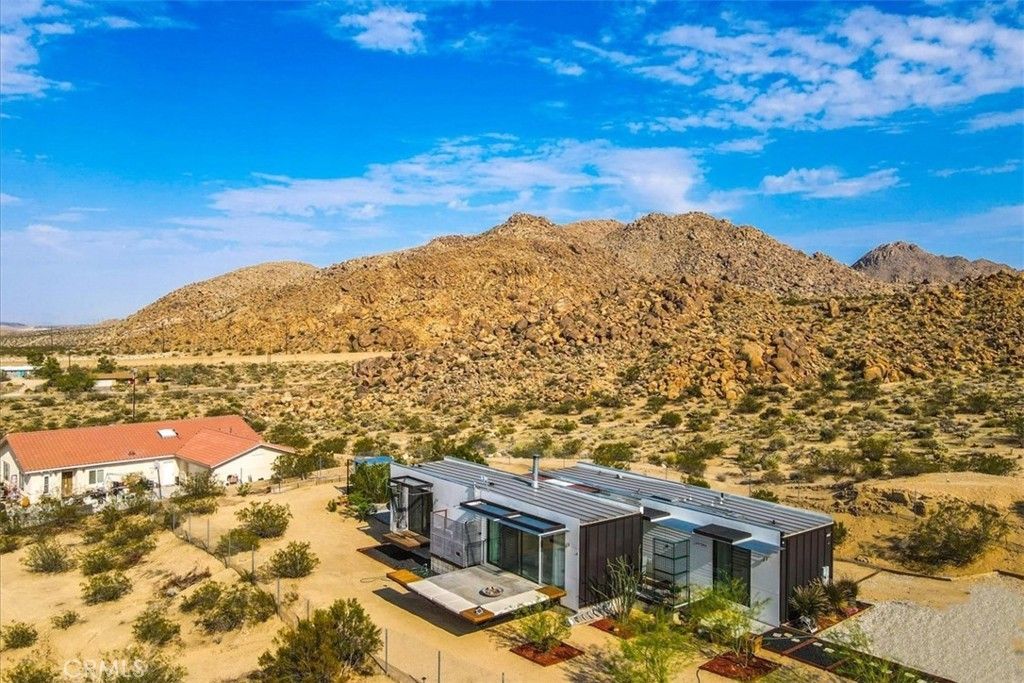 6957 Alturas Drive, Joshua Tree