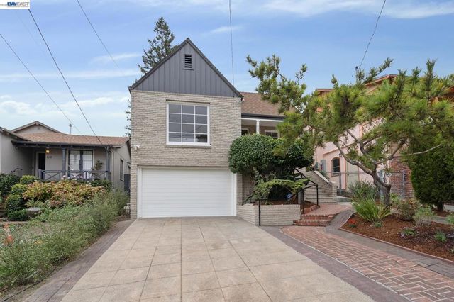637 Boulevard Way, Oakland