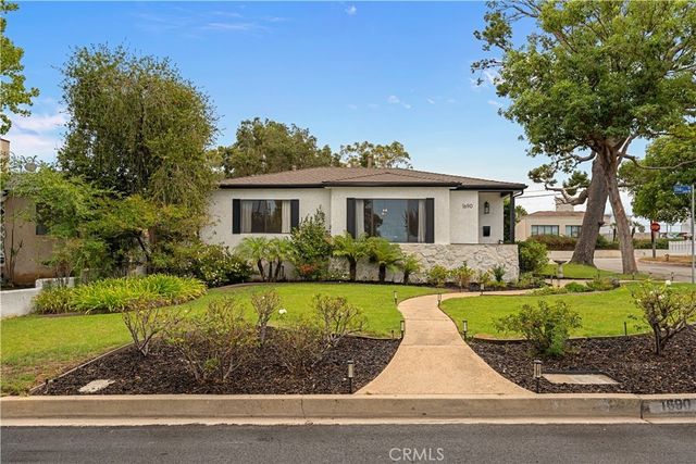 1690 266th, Harbor City