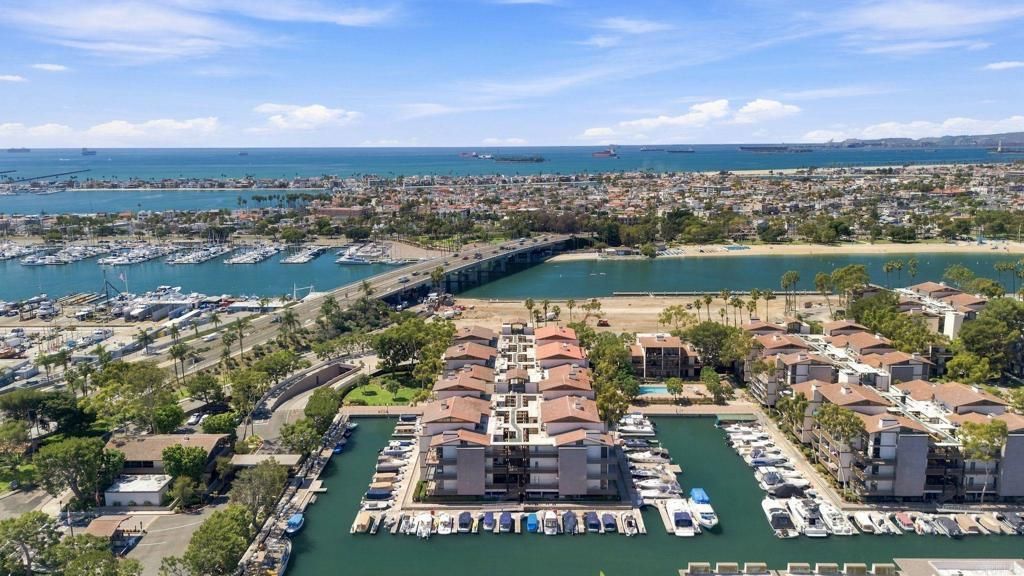 9126 Marina Pacifica Drive N, Long Beach