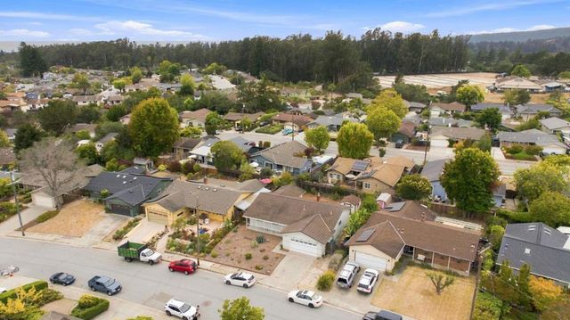 121 Corinne Avenue, Santa Cruz