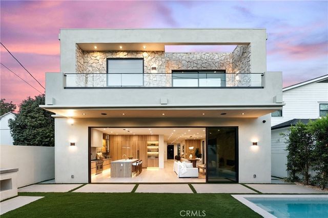 4329 Farmdale Avenue, Studio City