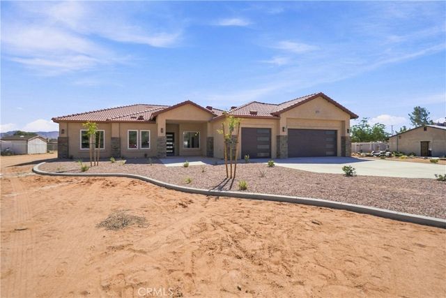 16055 Winnebago, Apple Valley