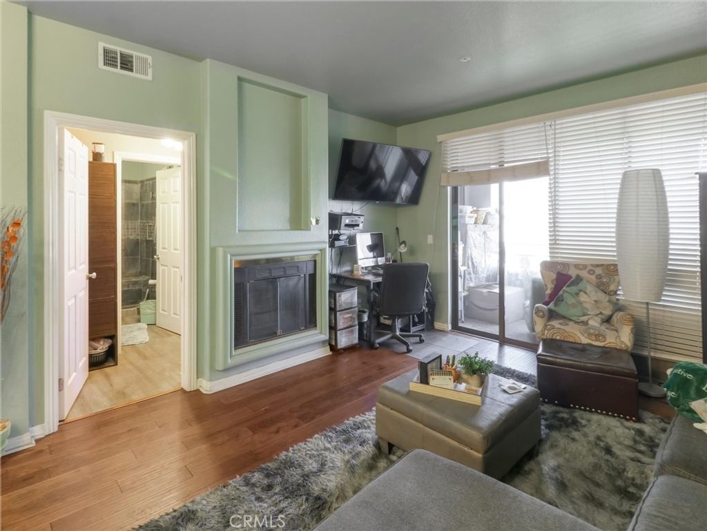 555 Maine Avenue # 219, Long Beach