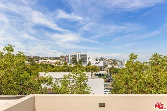 914 N West Knoll Drive, West Hollywood