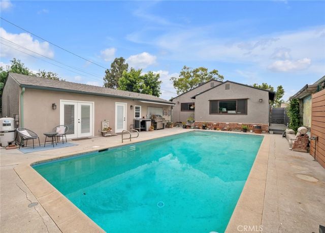 322 S Lincoln Street, Burbank