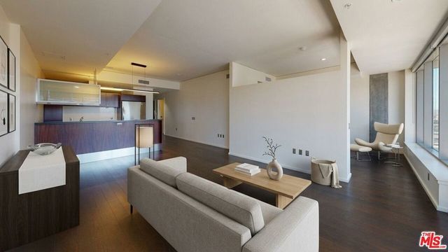 1155 S Grand Avenue # 1108, Los Angeles