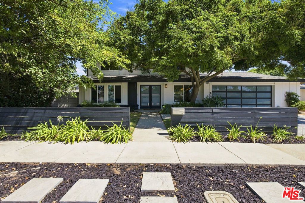 250 Lupe Avenue, Newbury Park