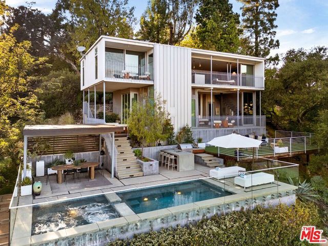 1290 Rancheros Road, Pasadena