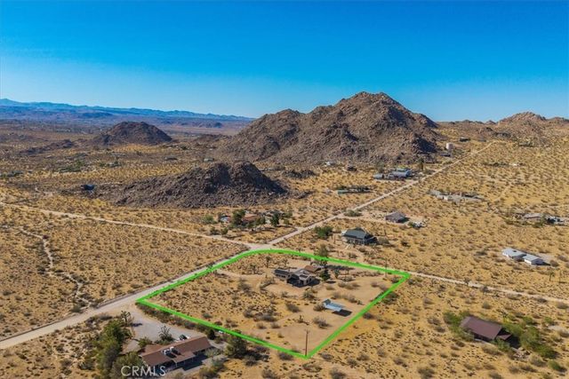 8715 Desert Shadows Road, Joshua Tree