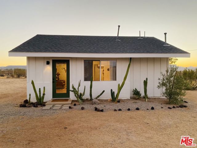 1016 Luna Mesa Road, Yucca Valley