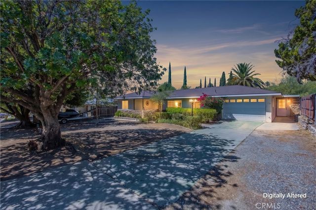 1739 N Alessandro, Banning