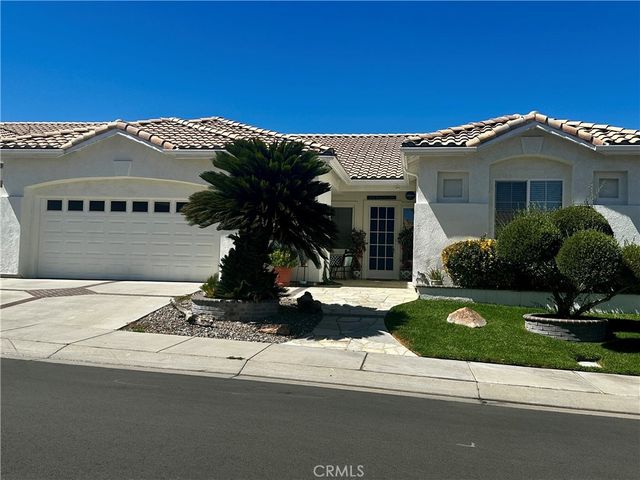 4974 Singing Hills, Banning