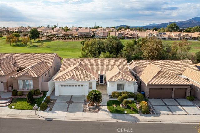 4974 Singing Hills, Banning