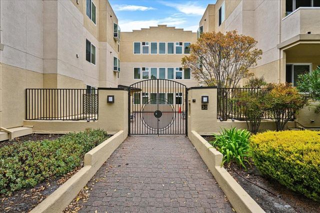 30 Lorton Avenue # 303, Burlingame