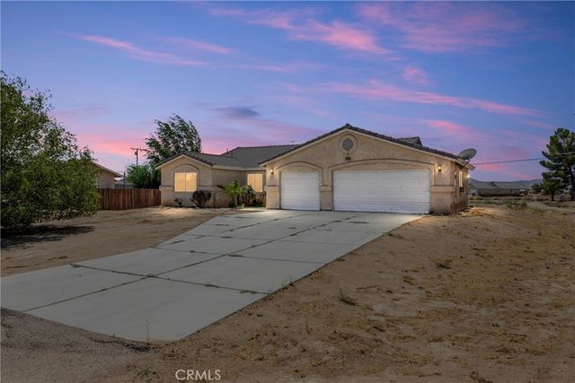 20989 South Road, Apple Valley