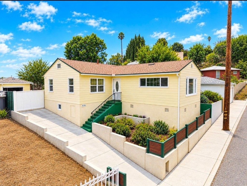 5114 La Calandria, Los Angeles