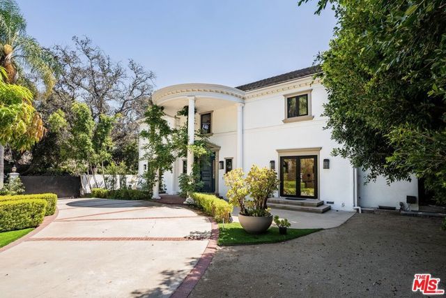 701 Trenton Drive, Beverly Hills