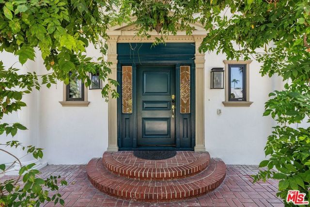 701 Trenton Drive, Beverly Hills