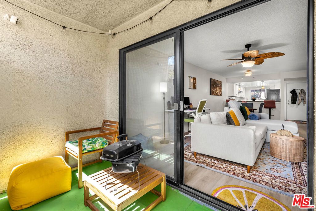 620 W Hyde Park Boulevard # 111, Inglewood
