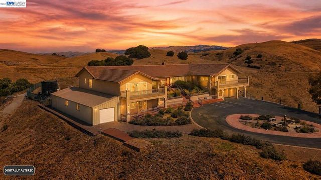 41794 Vargas Rd, Fremont