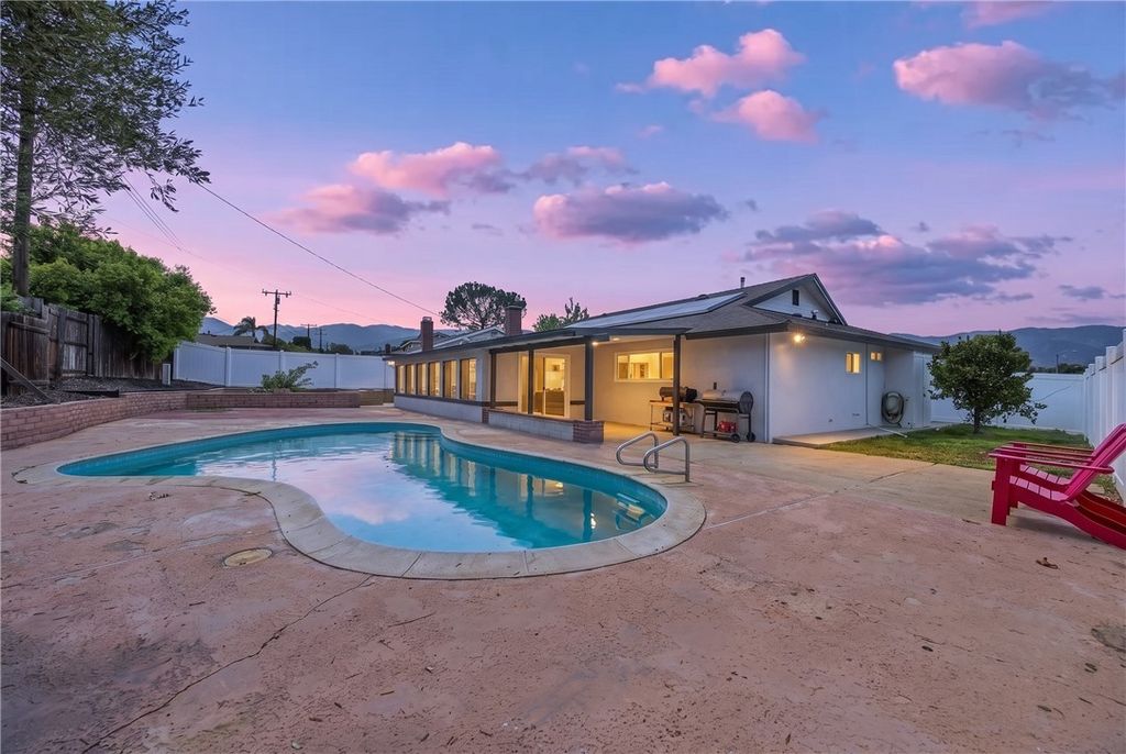 2351 Grove Avenue, Corona