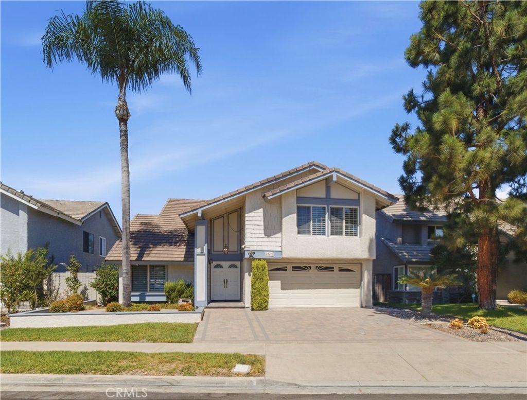 25211 Cinnamon, Lake Forest