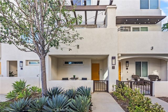 116 N 6th # B, Montebello