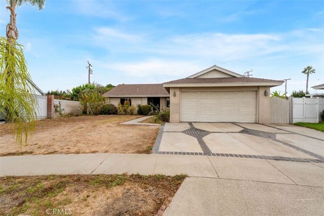 11617 Carnation, Fountain Valley