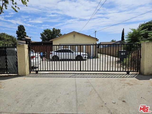 2238 E 120th Street, Los Angeles