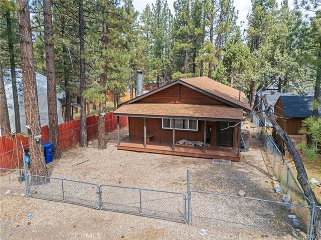 2051 6th, Big Bear City