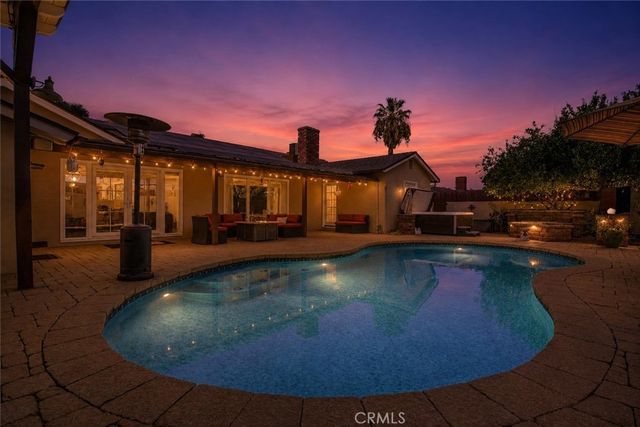 16834 Hiawatha Street, Los Angeles