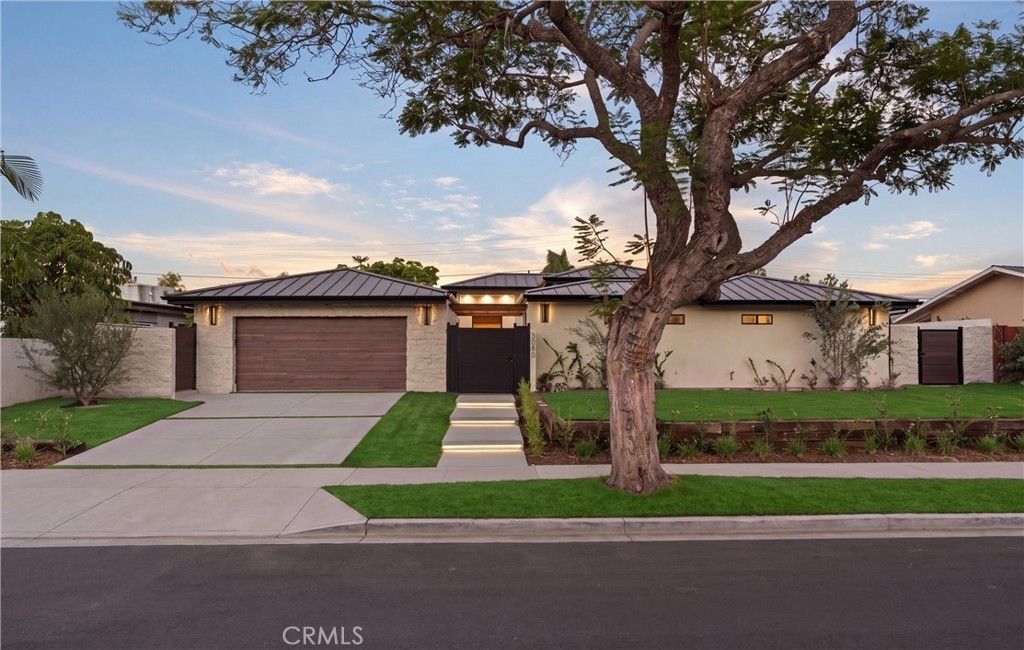 3080 Country Club Drive, Costa Mesa