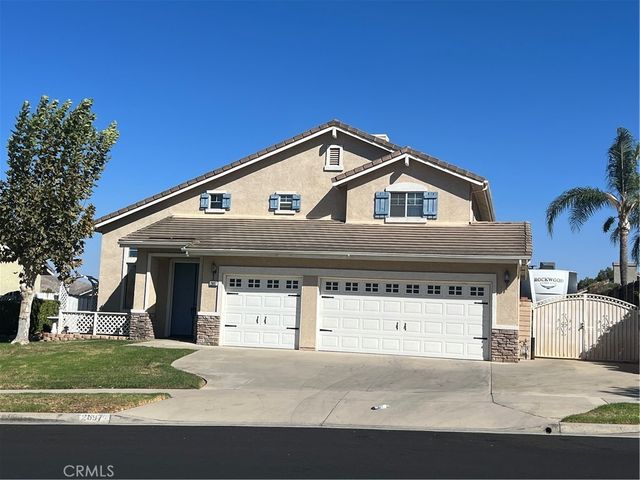 2697 Star Crest, Corona